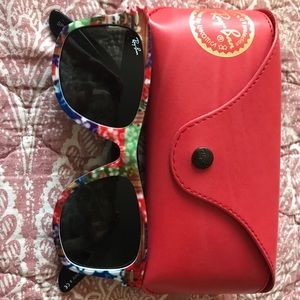 Hawaiian print Ray Ban Wayfarers